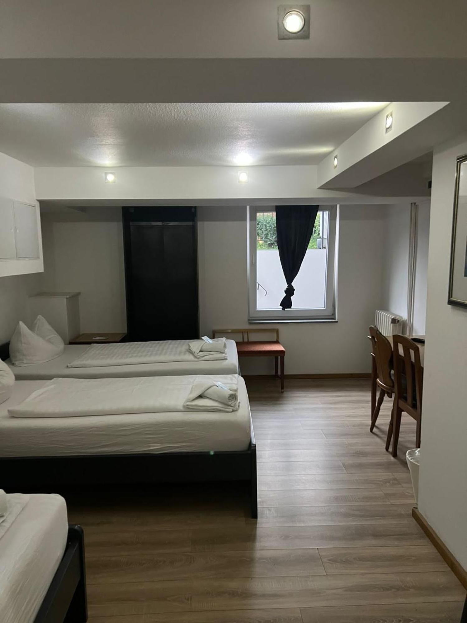 Gz Hostal *